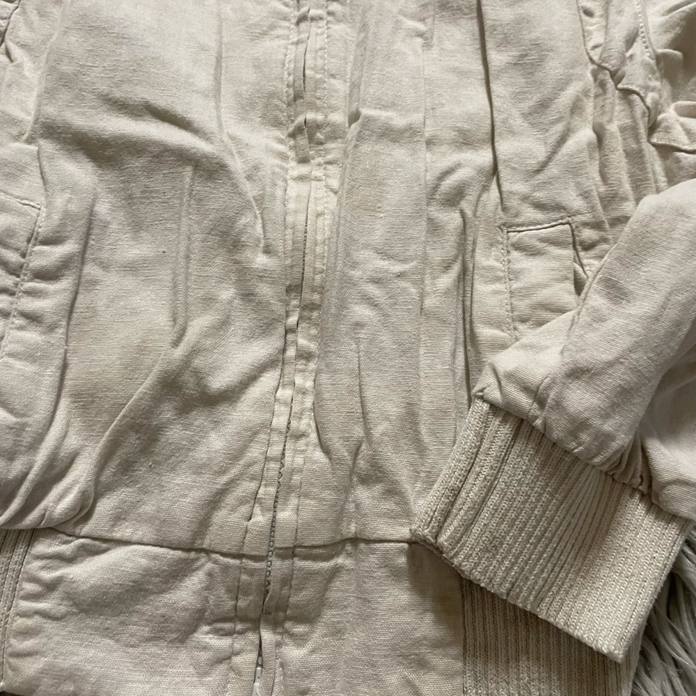 White bomber jacket - Picture 3 of 6